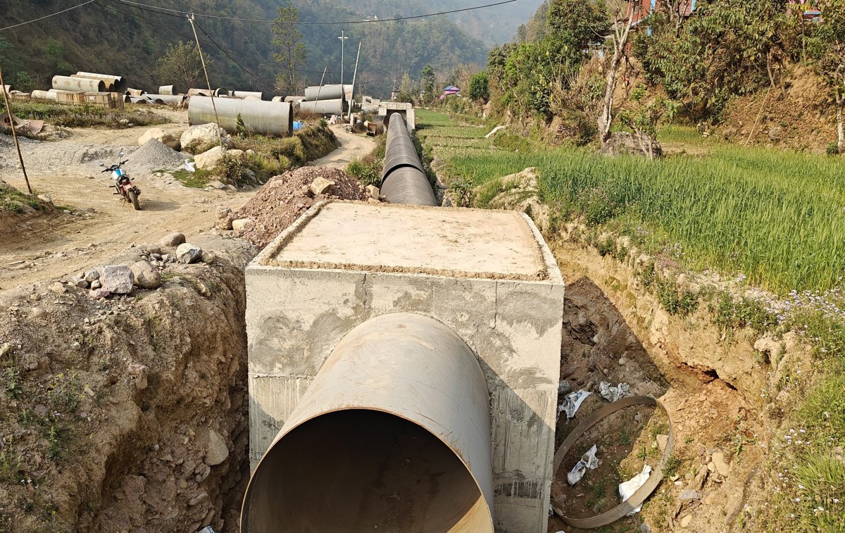 Pipe erection between IP25 and IP26